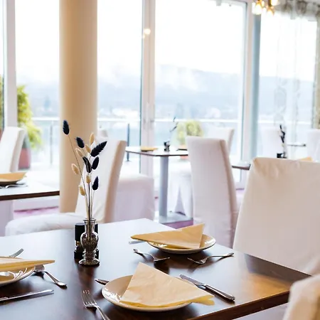 Seehotel Sued By S4y