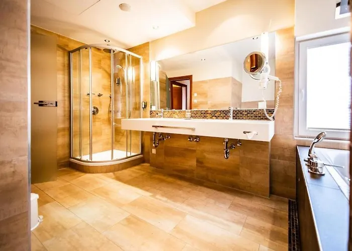 Hotel Seehotel Sued Velden am Woerthersee